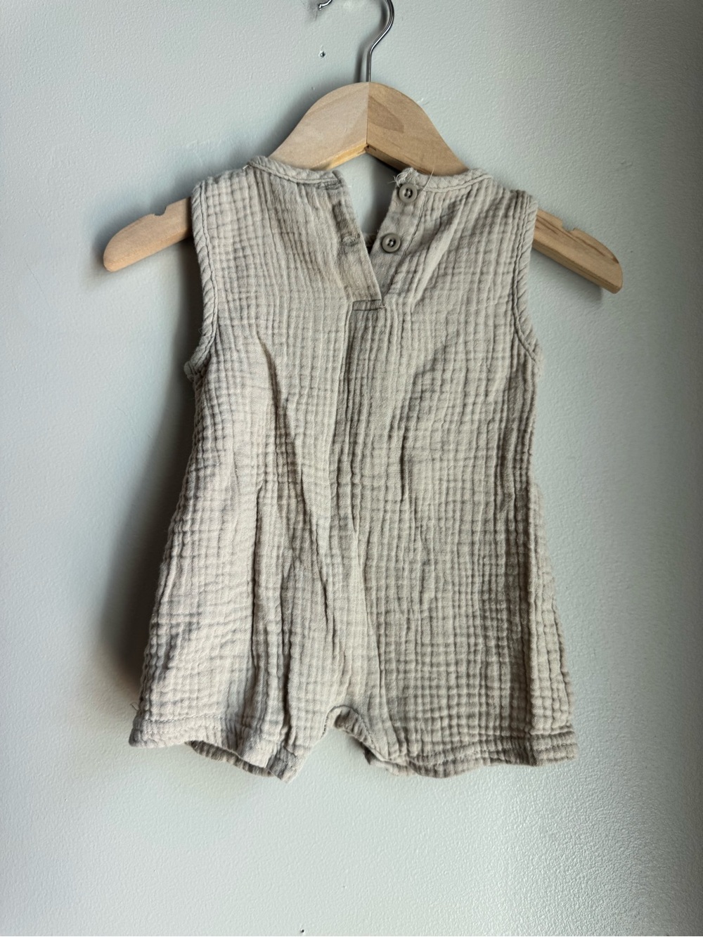 Chick Pea Gauze Romper Neutral Baby 3-6M Muslin Minimalist Scandi Euro Summer - Picture 2 of 4